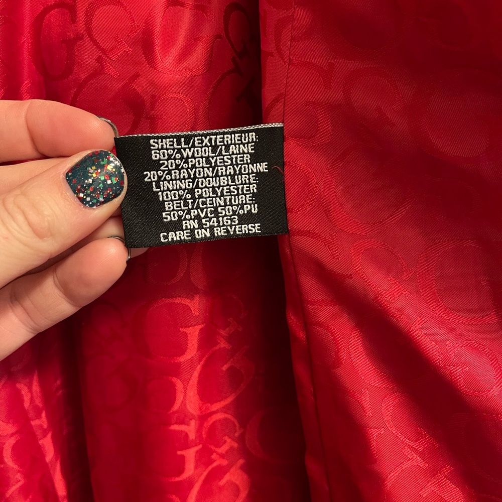 Red Guess Coat Large ♥️ - Picture 3 of 7